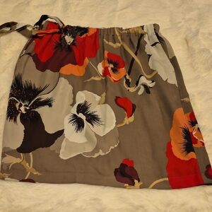 Gucci:vintage silk skirt. Features Oshabana Floral Pattern.Sz.40/S.($2010B)